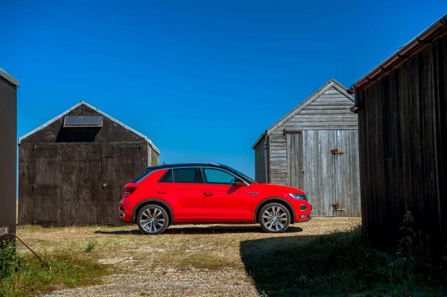  Volkswagen T-Roc R-Line 2017 года  (UK) (фото 31 из 33)